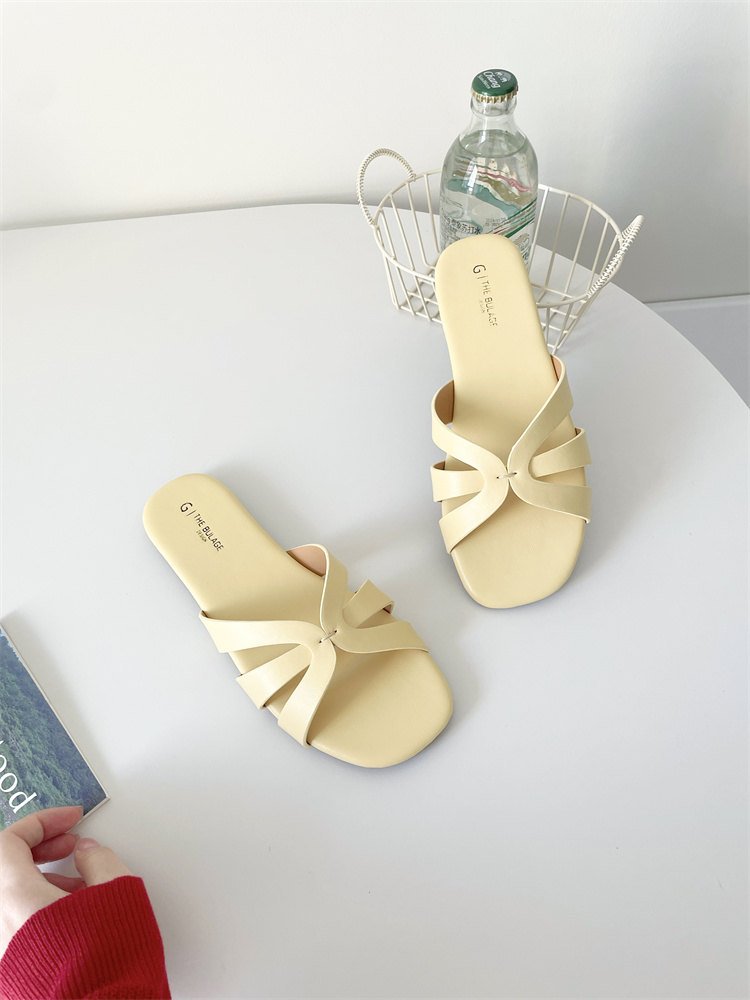 2025 Summer New French Square Toe Hollow One-Strap Flat Sandals Women's Slippers