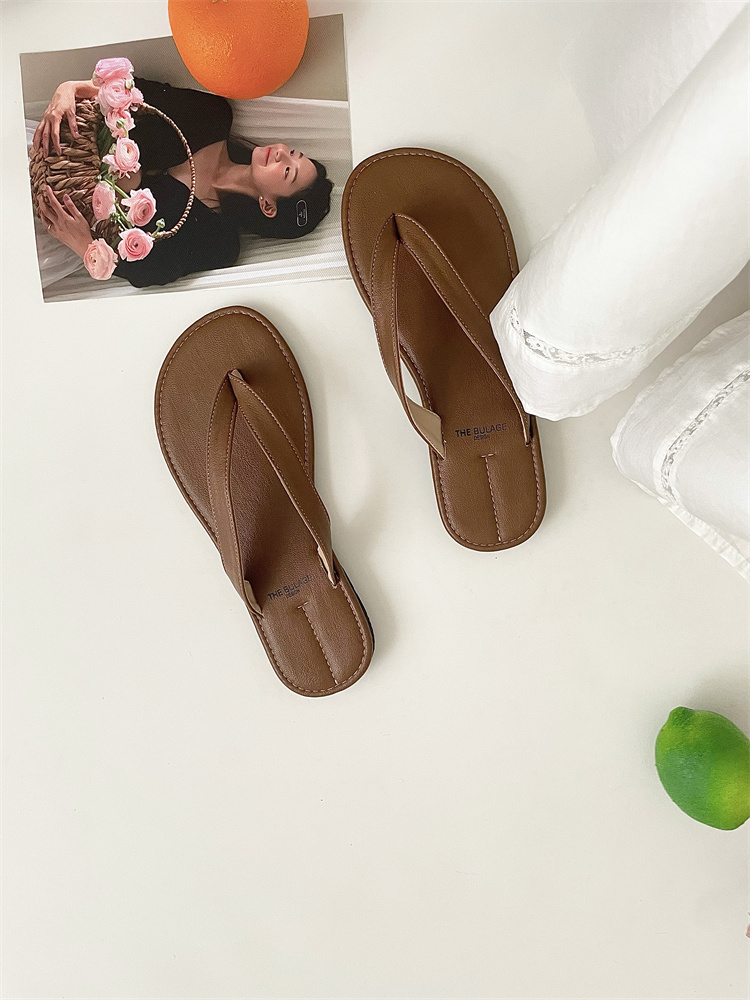 Women's Casual Flat Toe Thong Slippers 2025 Summer Outdoor Comfort Sandals