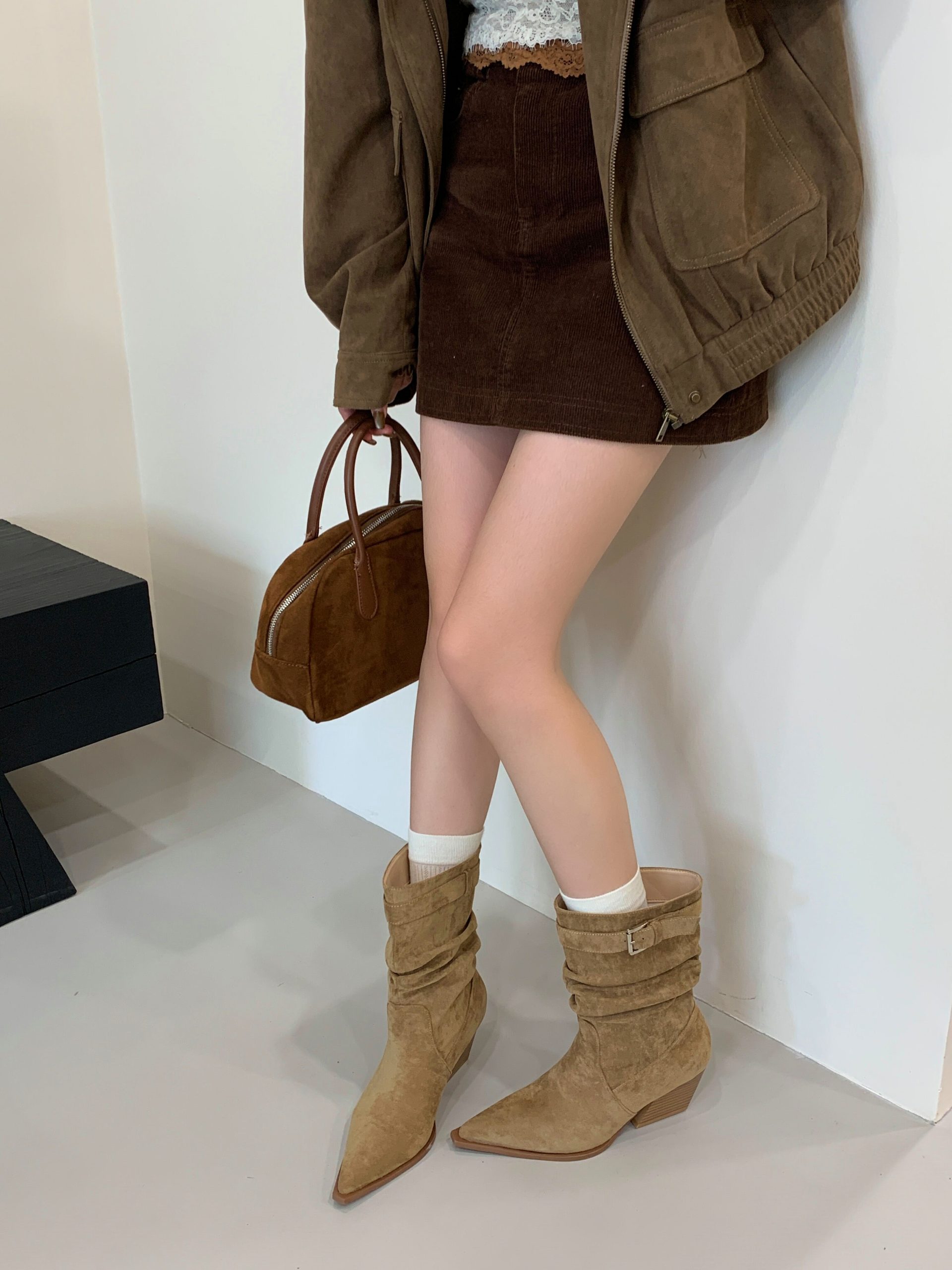 2025 New Pointed Toe Stacked Boots Short Boots High Heel Retro Western Cowboy Boots Flat Mouth Mid Calf Boots