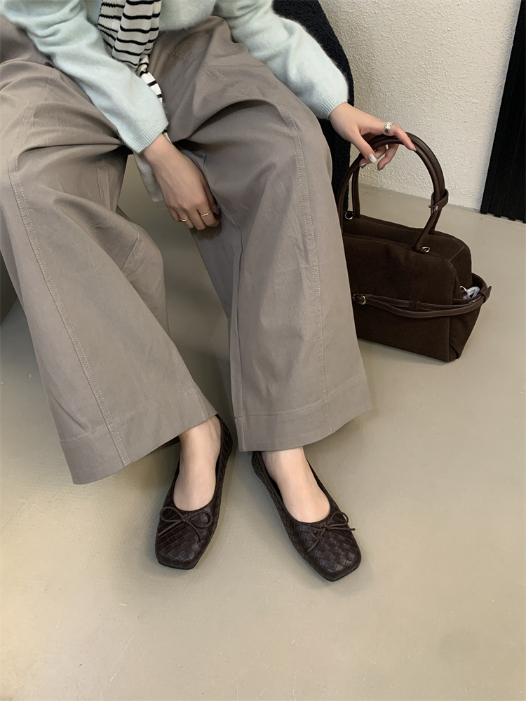 2025 New Style Chanel Style Square Toe Bow Flat Shoes for Women - Soft Leather Loafers