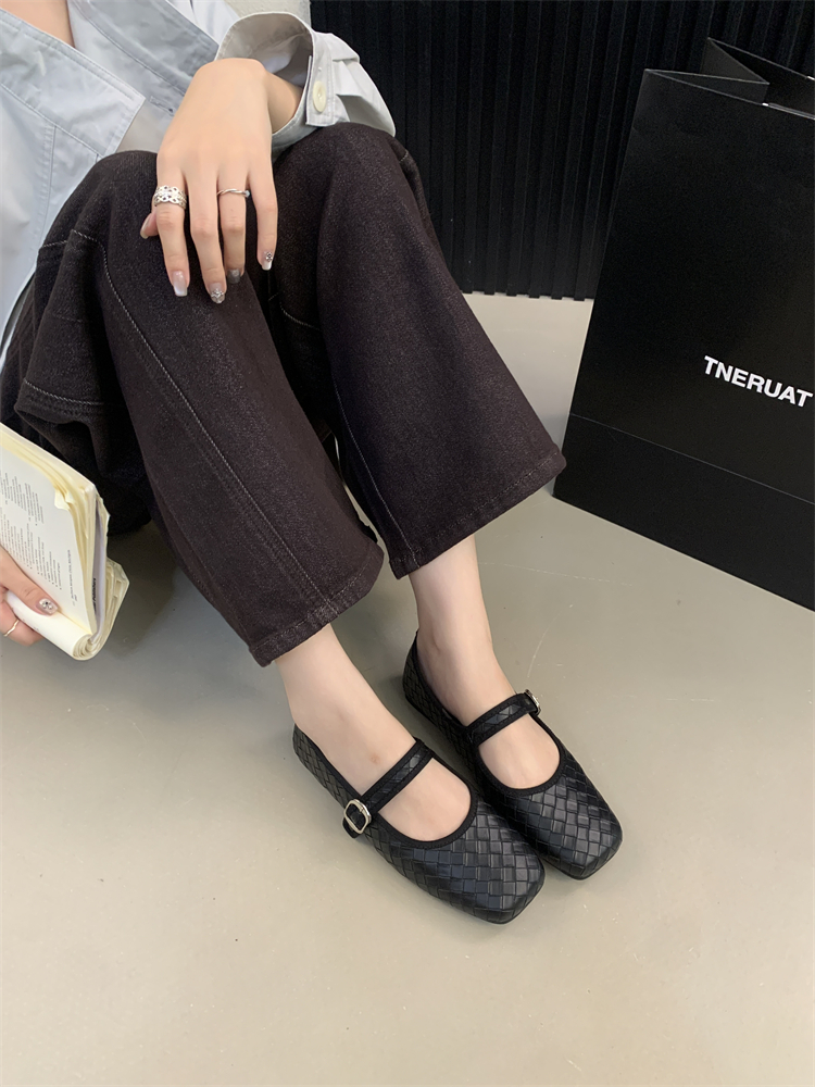 1759915060660_4bUyay.jpg Korean Style 2025 Autumn New Woven Flat Shallow Mouth Women's Shoes Casual Low Heel Grandma Shoes