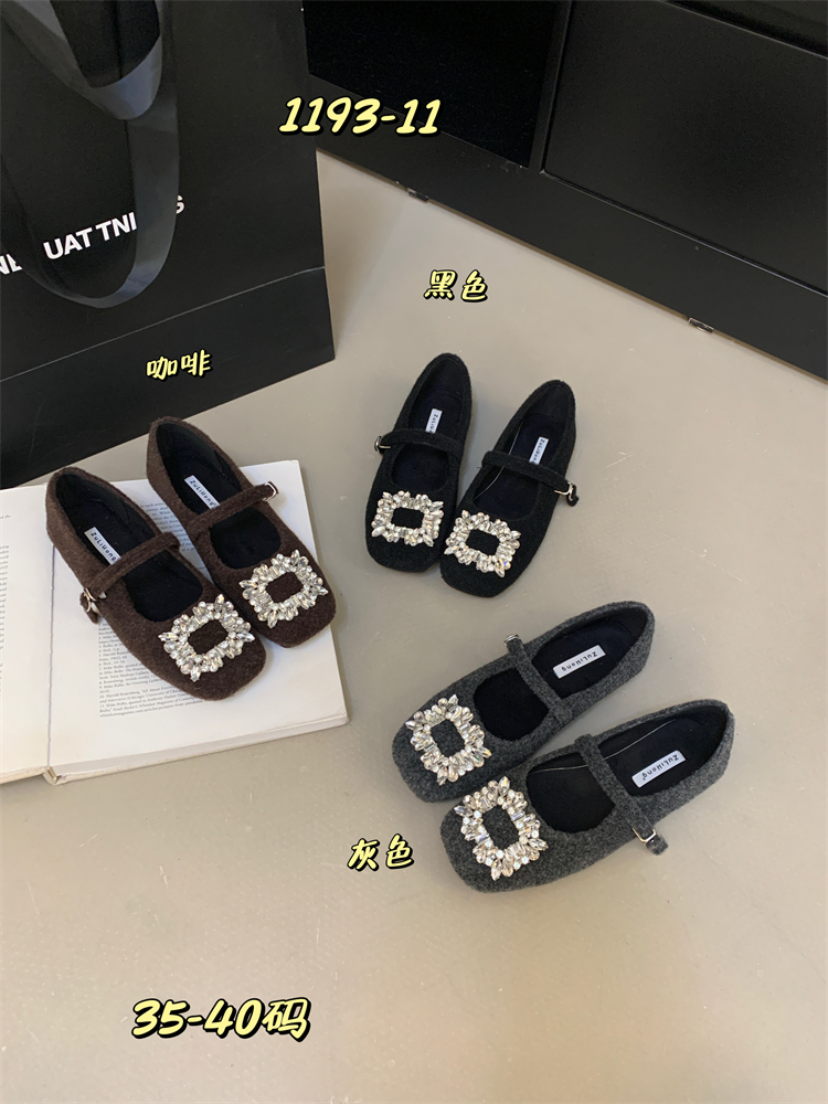 1761465959831_yF765G.jpg 2025 New Winter Fashion Versatile Rhinestone Buckle Woolen Flat Mary Jane Shoes 35-40